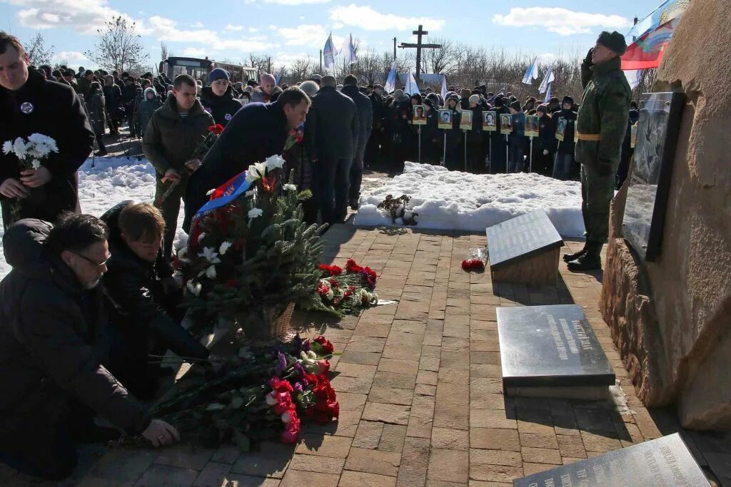Новости часа сегодня днр и лнр. Защитники днр. дебальцево,обстановка на сегодняшний день. холм славы дебальцево.