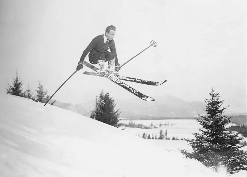 Горные лыжи фристайл. Горные лыжи фристайл в 1930е годы. Лыжник Матиас Здарский.