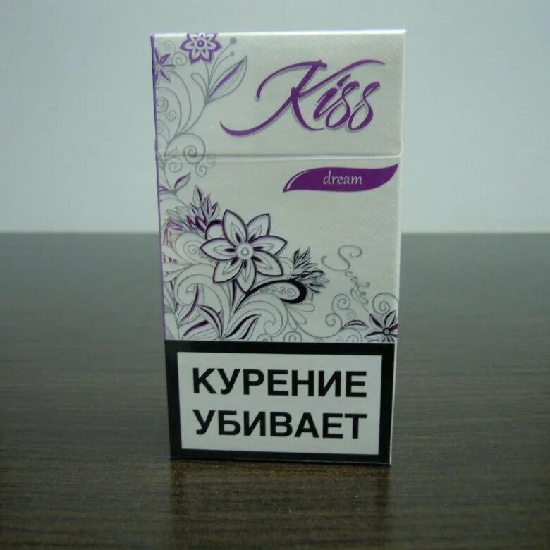 Купить сигареты кисс. Kiss Dream SS сигареты. Сигареты Kiss Dream super Slims. Сигареты Кисс с кнопкой фиолетовые. Сигареты Кисс Дрим фиолетовые.