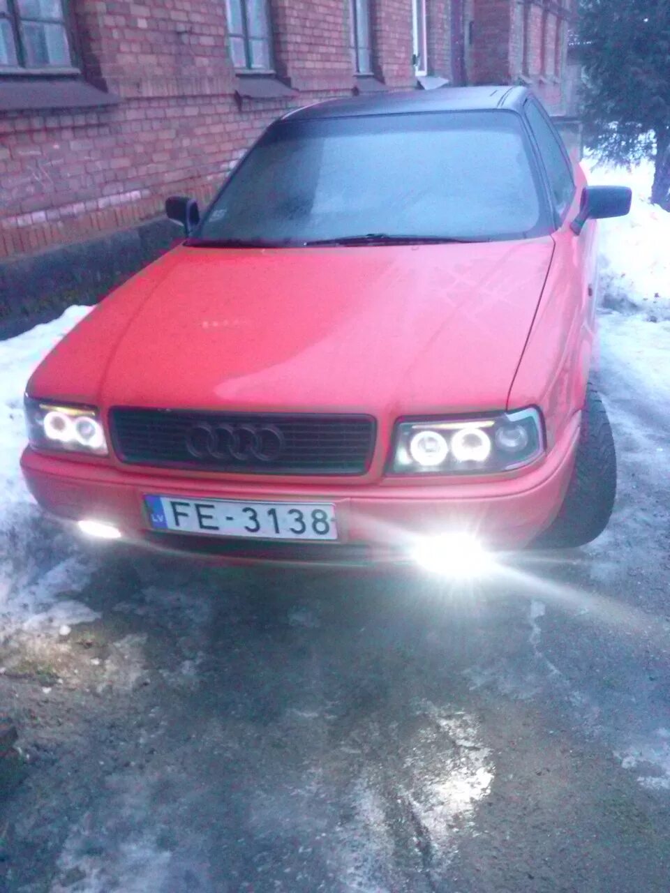 Ауди 80 фары с линзами. Фара hella audi 80 b3. Фары головного света ауди 80 б3. Круглые фары на ауди 80 б3. Фары ауди 80 б4.