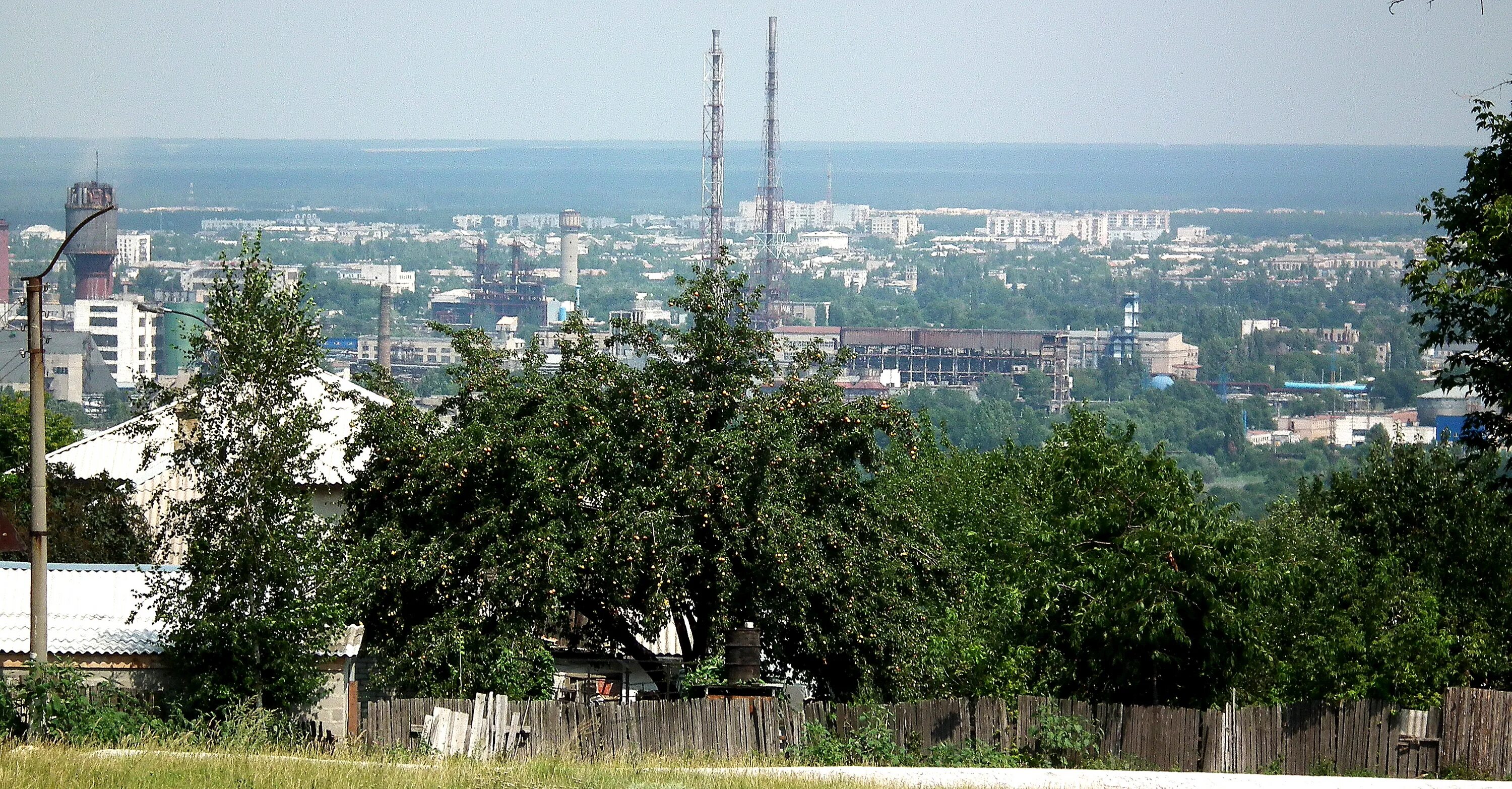 Лисичанск северодонецк. Лисичанск луганская область. вид на северодонецк с лисичанска. лисичанск 2014 год. г лисичанск ворошиловградская область.
