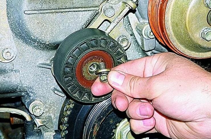 Как снять генератор 406. Крепления натяжного ролика волга 31105 406. болт натяжителя ремня на газ 31105. болт крепления натяжного ролика волга 31105. ремень змз 406.