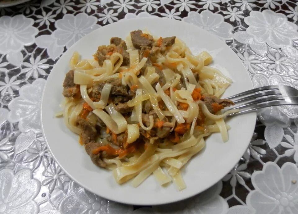 Пробую блюда калмыцкой кухни. Просто, но сытно. Таня в Нидерландах Дзен