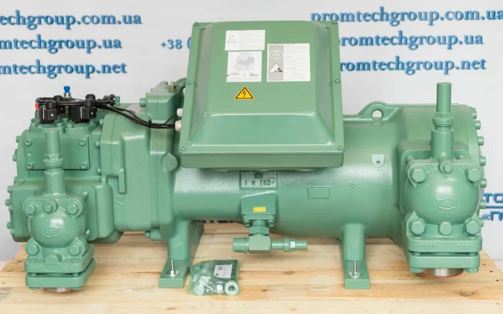 Bitzer hsn. Компрессор битцер. винтовой компрессор bitzer. винтовой компрессор bitzer os85. масляный насос в компрессорах bitzer.