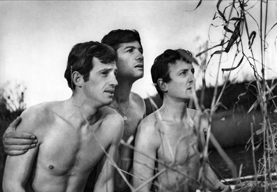 Les nus. Сесиль веллемберг босиком. Les nus. Les nus. Матисс раб скульптура.