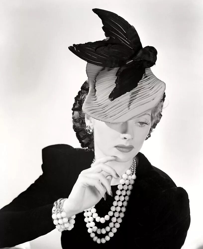 шляпки 1940-х годов. тюрбан коко шанель. шляпы в стиле ретро. шляпки 20-х годов. ретро прическа с вуалеткой.