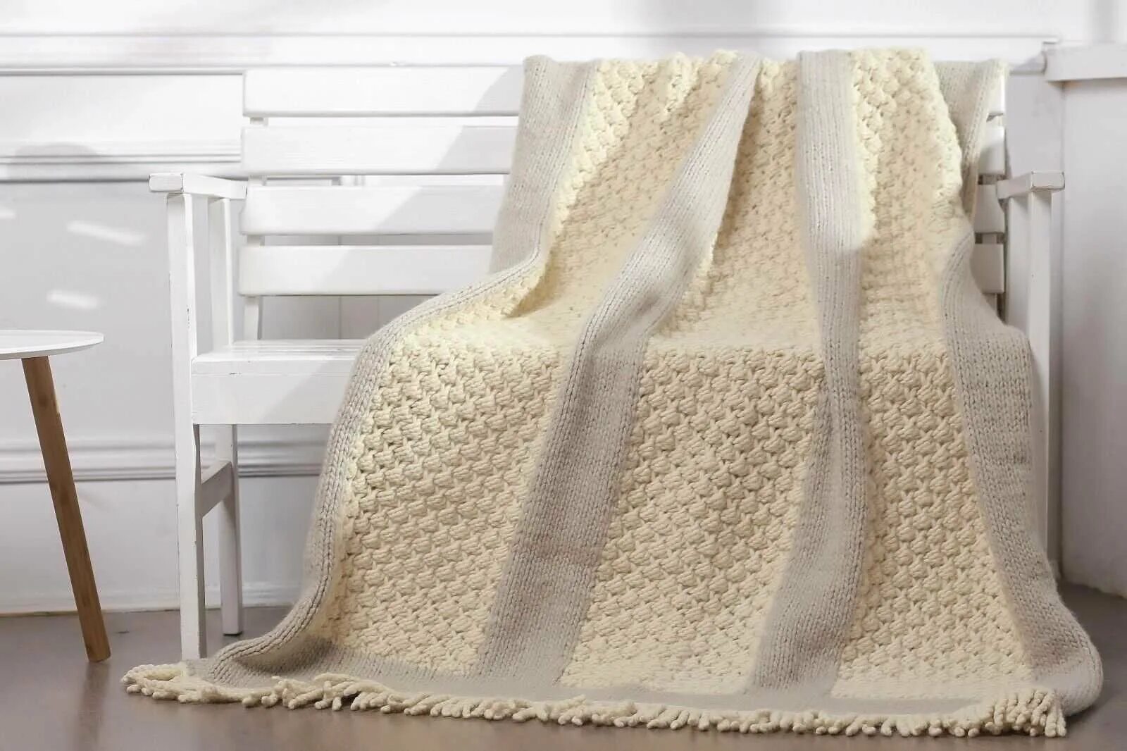 Плед покрывала спицами. Плед вязаный. Плед покрывала спицами. Вязаное одеяло. Плед покрывала спицами.