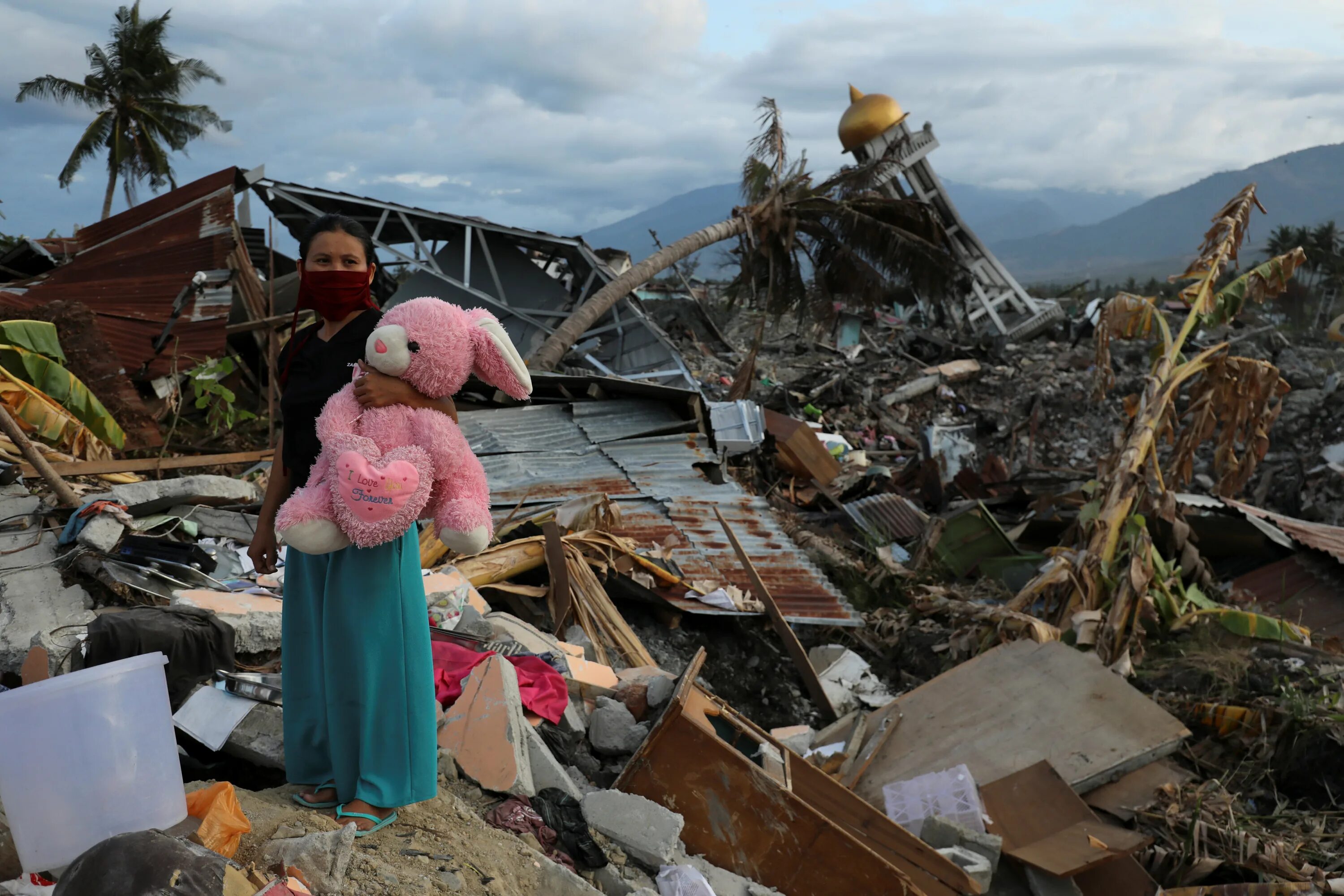 Natural disasters in kazakhstan. Стихийные бедствия. Последствия стихийных бедствий. Стихийные катастрофы. Стизх йные бедствия.