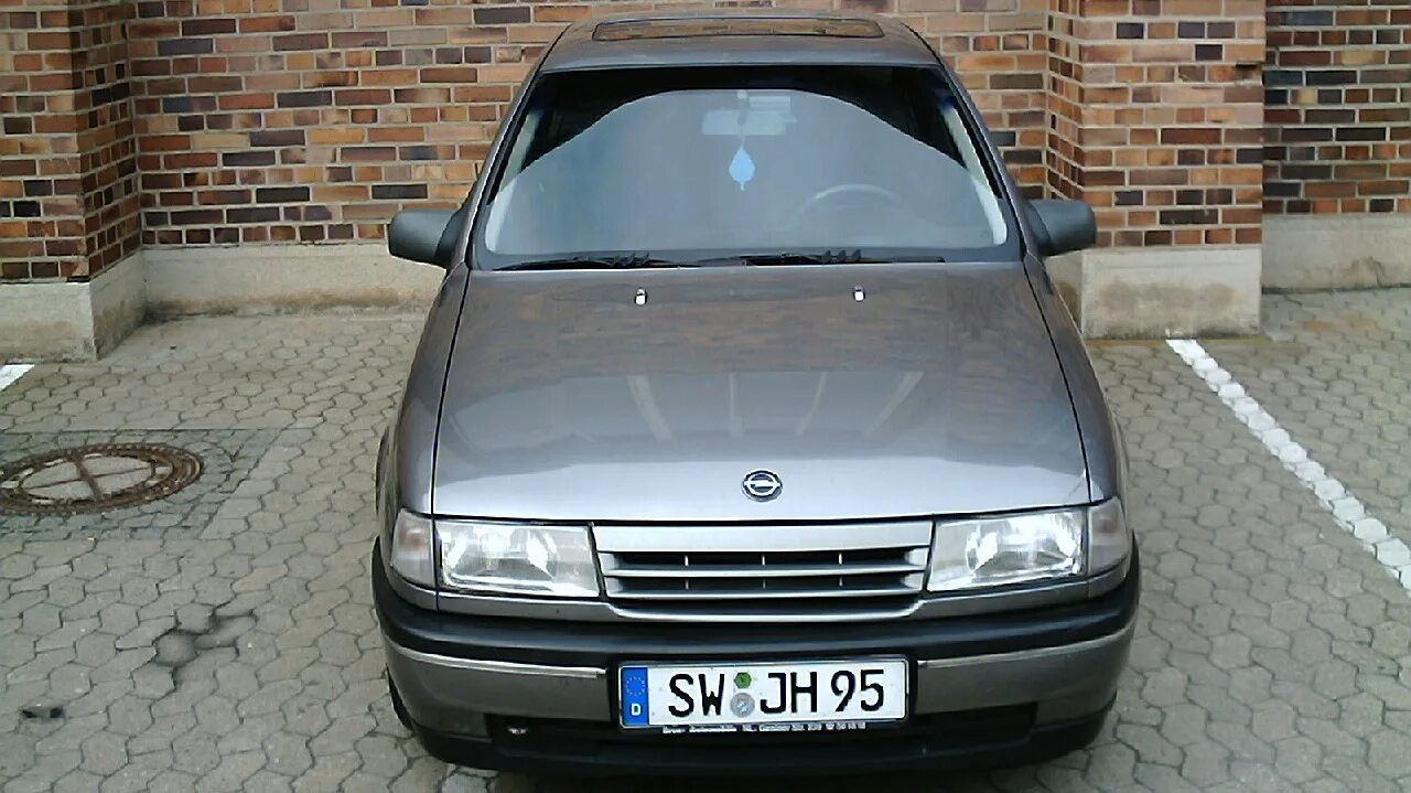 Opel Vectra 1988. Опель Вектра 1988. Опель Вектра а 1995 2.0. Опель Вектра с 1.8 1991.