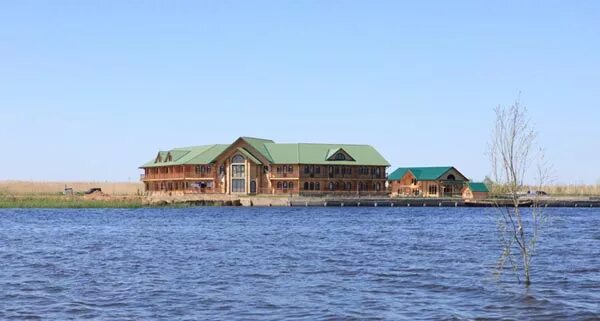 Маяк вышка астраханская область. Село вышка астраханская область. П вышка астраханская область. Маяк в селе вышка астраханская область. База ковчег вышка.