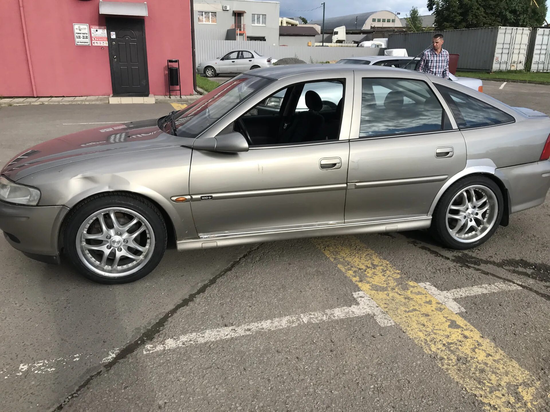 Колеса вектра б. Opel Vectra b r17. Opel Vectra b диски. Vectra b r16. Opel Vectra на 17 дисках.