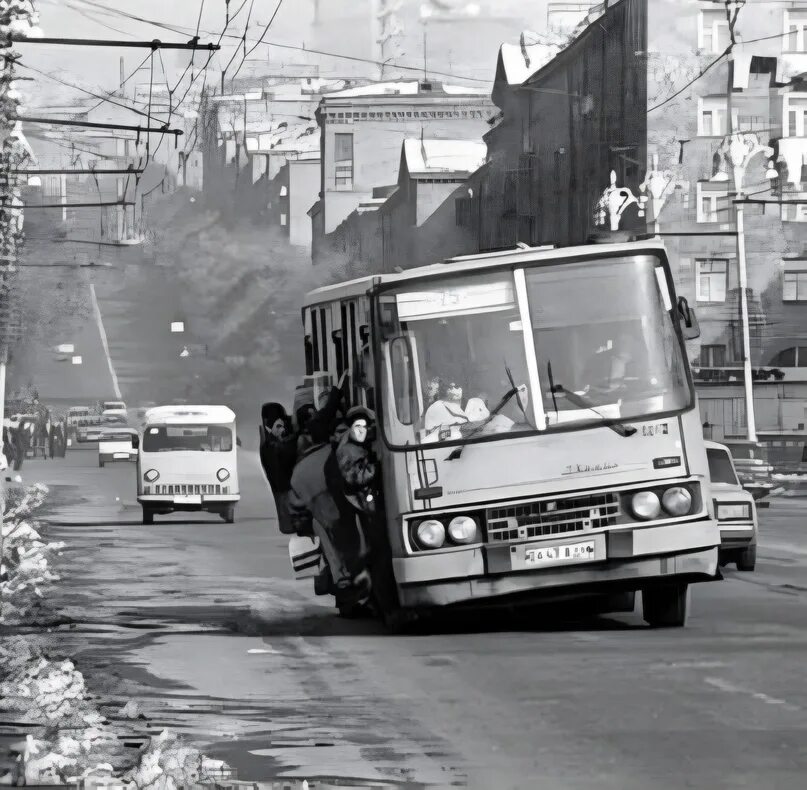 Советские номера автобусов. Общественный транспорт в СССР. Автобус. Автобусы 90-х годов. Автобусы СССР.