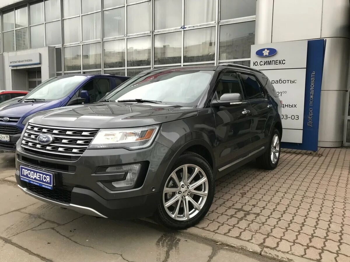 ленд ровер рендж ровер 2018. форд эксплорер 5 рестайлинг серый. шевроле каптива 3. тёмно серая toyota highlander. Land rover discovery 4 restyling.