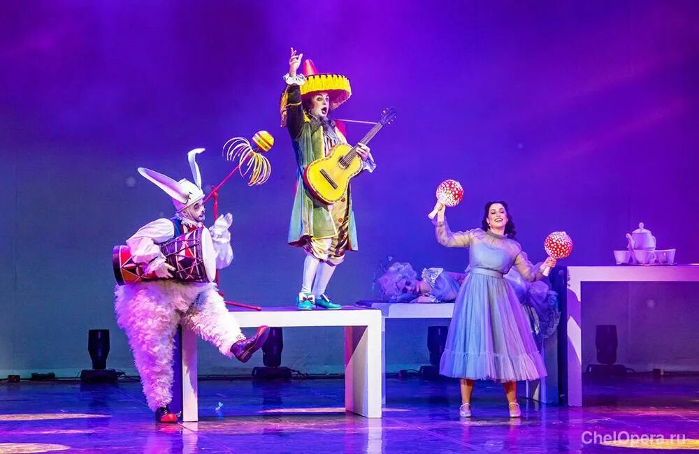 сейчас алиса театр. сейчас алиса театр. майя басова. сейчас алиса театр. кэрролл театр марионеток.