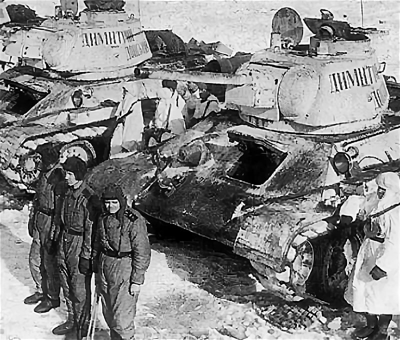 Дверные молотки танковая колонна. Донская колонна танков. Танковая дивизия дмитрия донского. Танковая колонна дмитрия донского. Танковая колонна дмитрия донского.