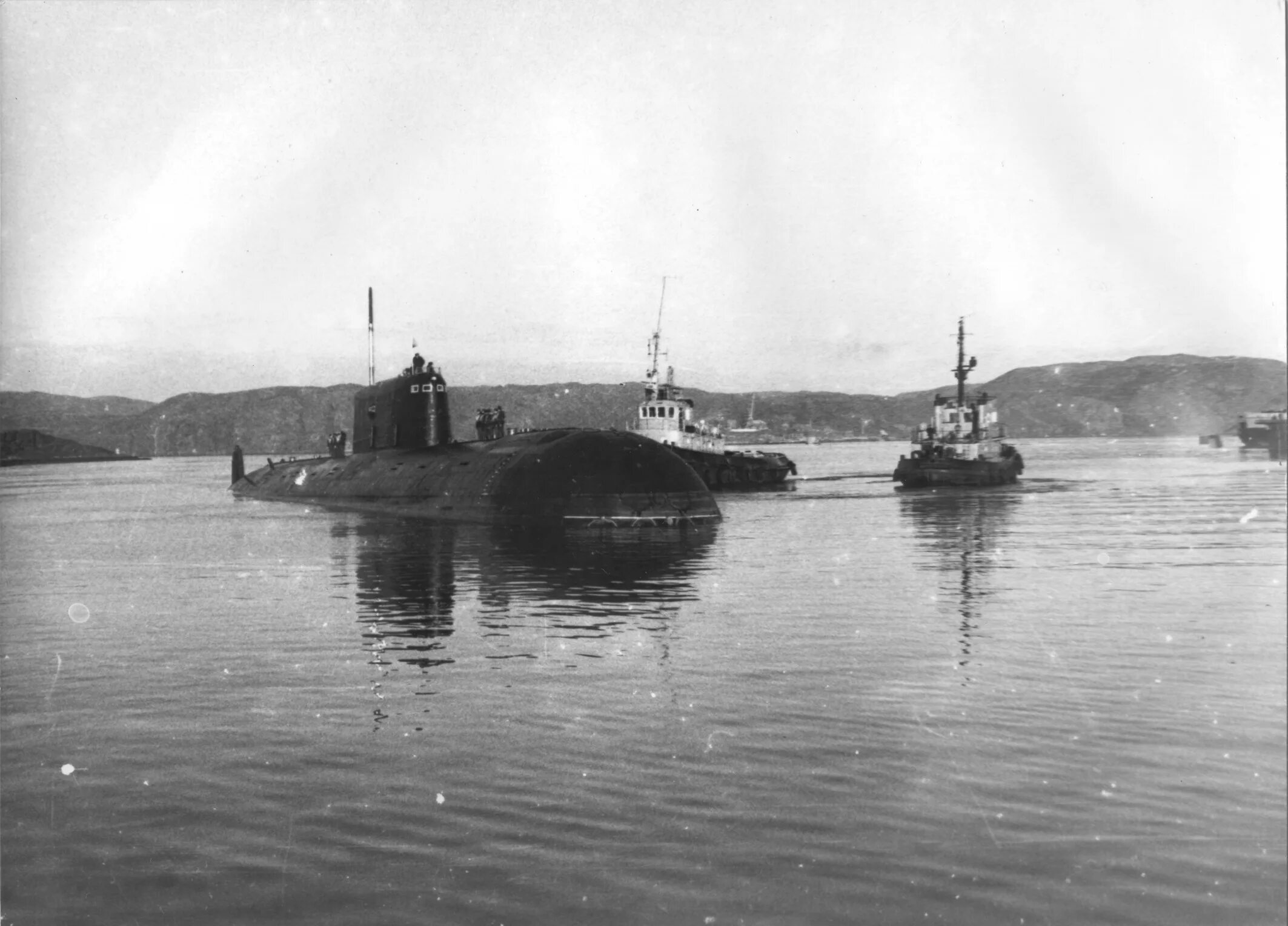 Апл комсомолец проект 685 плавник. К-278 подводная лодка. Подлодка комсомолец. К278 лодка. К-278 комсомолец.