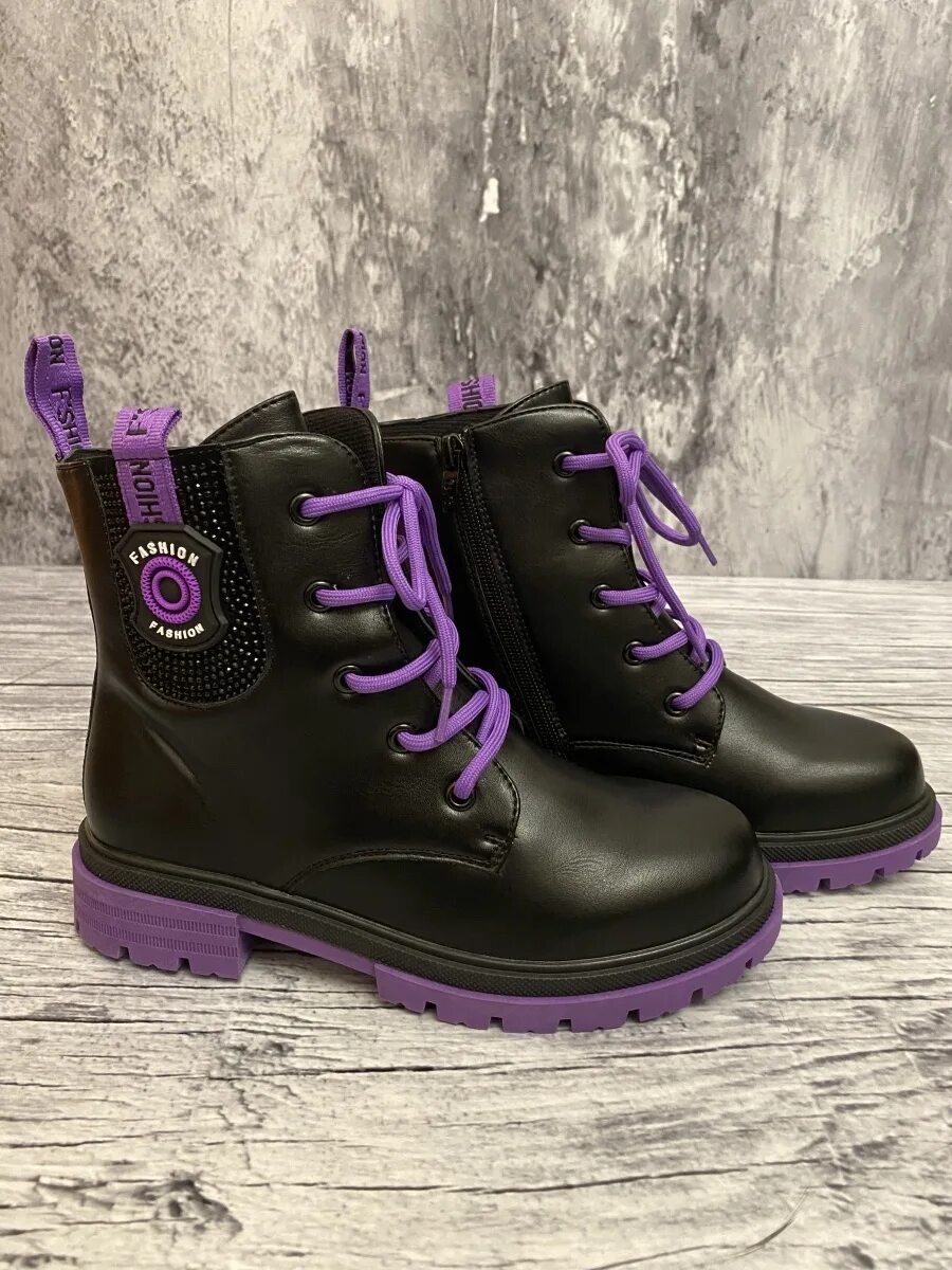 Chester ботинки лиловые. Burton ботинки Violet фиолетовый. Вупи ботинки фиолетовые черный. Fabi фиолетовые ботинки. Фиолетовая подошва