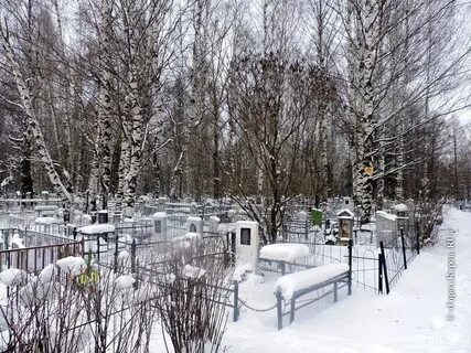 Кировском кладбище