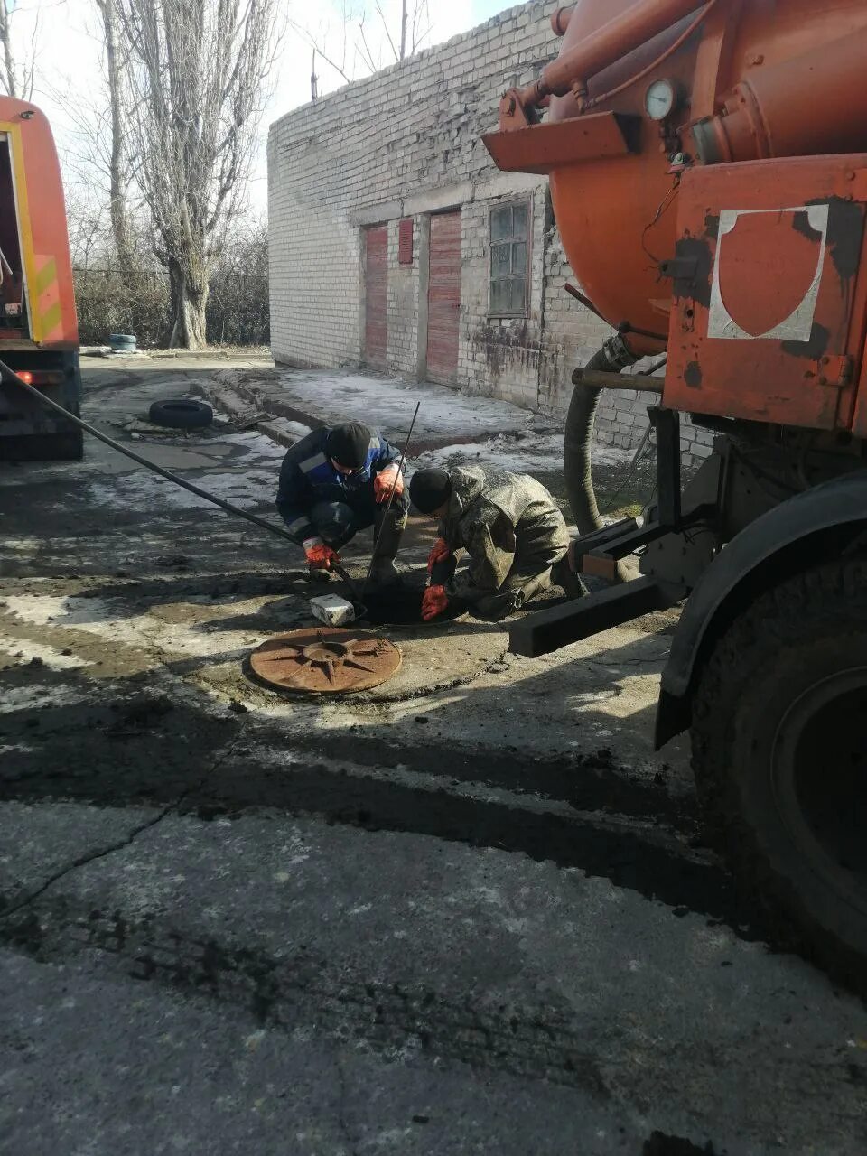 Аварийная водоканала самара промышленный. Аварийная водоканала самара промышленный. Водоканал аварийные работы. Аварийная водоканала самара промышленный. Аварийка росводоканал.