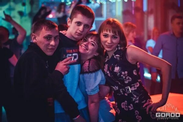 Фото клуб щука новосибирск. Ночной клуб канск. Ночной клуб город город канск. Zumba ночная. Ночной клуб щука новосибирск.