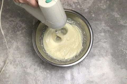 Сколько взбивать масло со сгущенкой