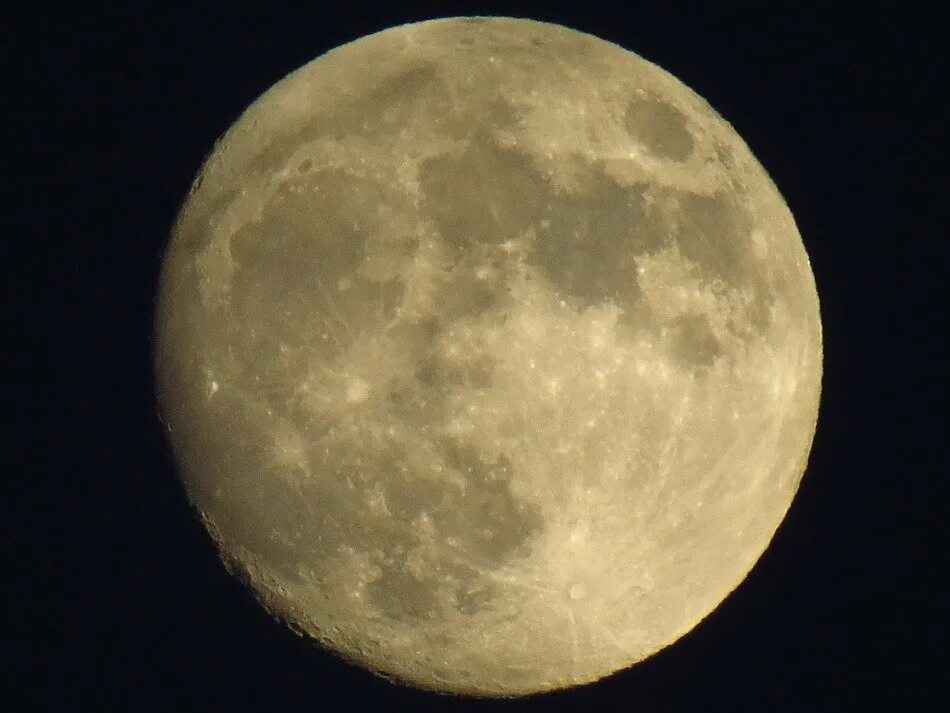 Прибывающая луна в марте. Прибывающая Луна фото. Mate 50 Луна. Moon view on 14 June 2010. Moon photo mat.