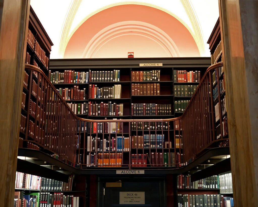 Национальная библиотека конгресса США. Библиотека конгресса Вашингтон. Читальный зал библиотеки конгресса Вашингтон. Библиотека конгресса самая большая библиотека в мире.