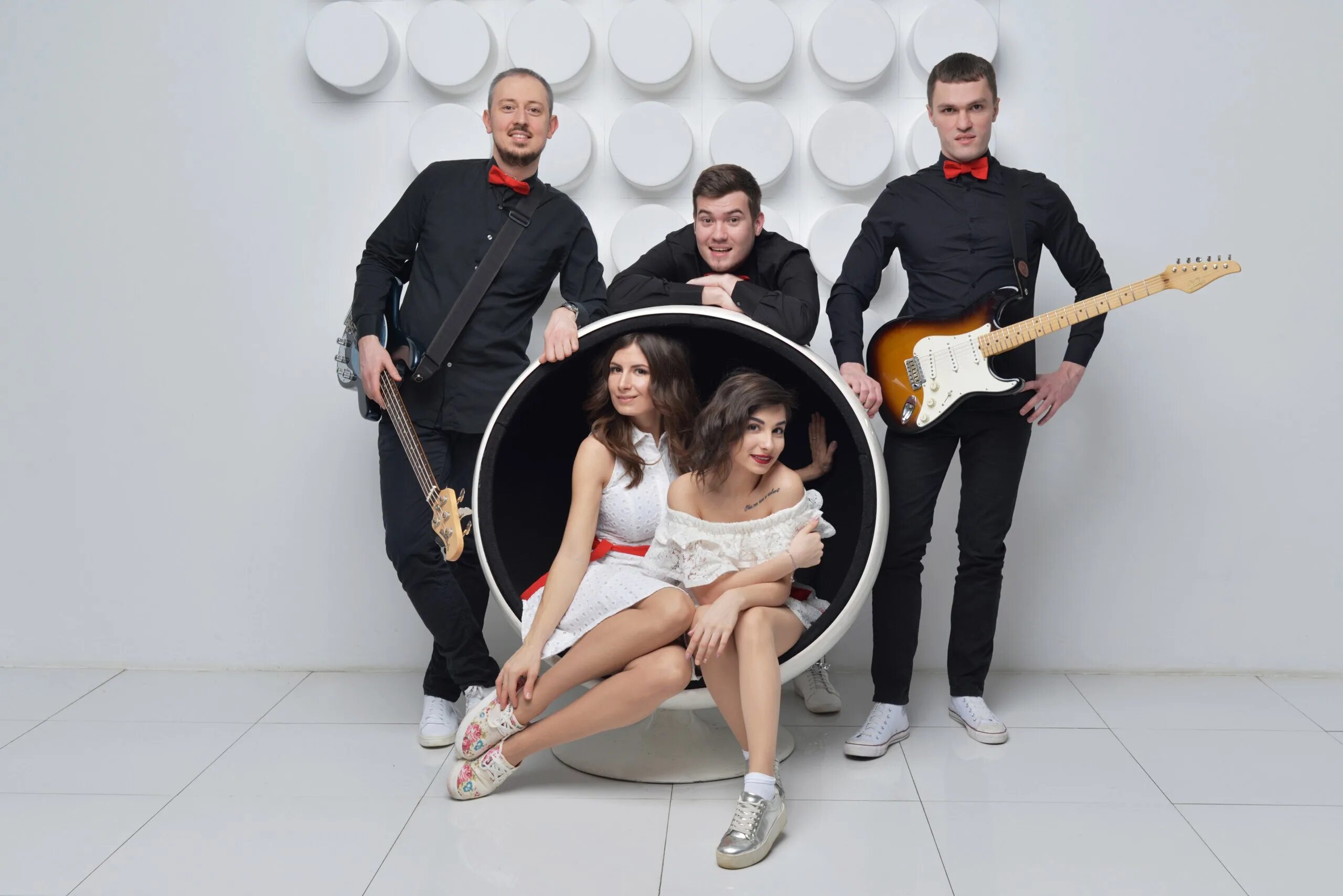 группа больших форм. разные женщины. эшли грэм. группа больших форм. эшли грэм в 2015.