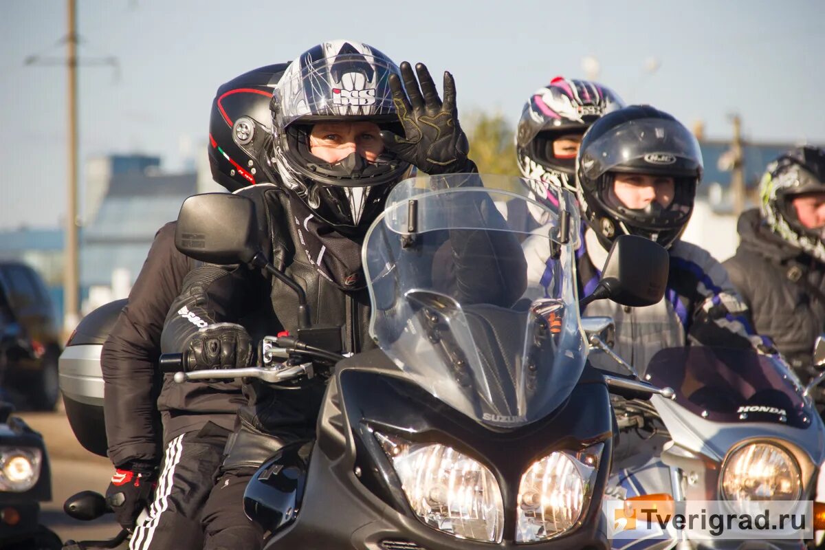 Авто мото тверская. Олег владимиров мото тверь. Костоломы тверь мотоциклы. Мотобайк тверь. Авто мото тверская.