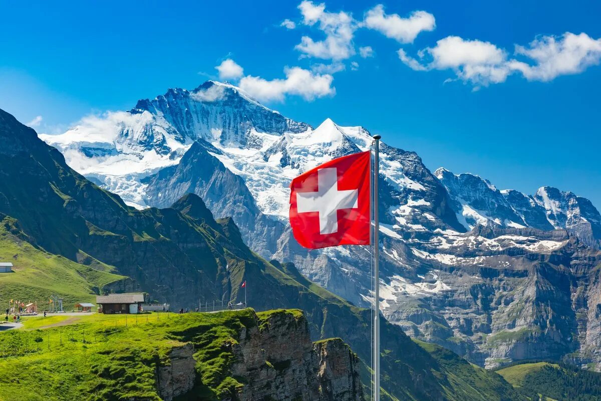 Швейцария переговоры россии. Юнгфрау (гора). Бюль Швейцария. Свизерленд Швейцария. Флаг Швейцарии.
