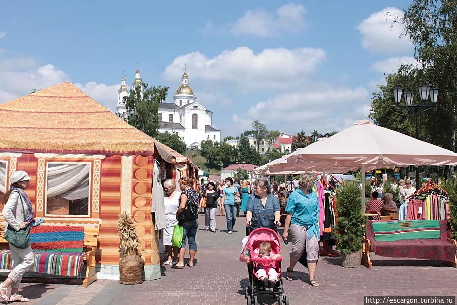 Витебск базар. Витебск рынок. Славянский базар м деревня. Славянский базар сверху.