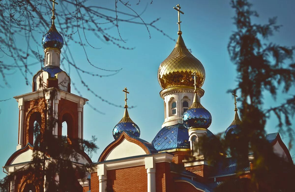 полковой храм иконы азовской божией матери города азов. церковь азовской иконы божией матери азов. храм азовской иконы божией матери. храм азовской иконы божией. полковой храм азовской иконы божией матери.