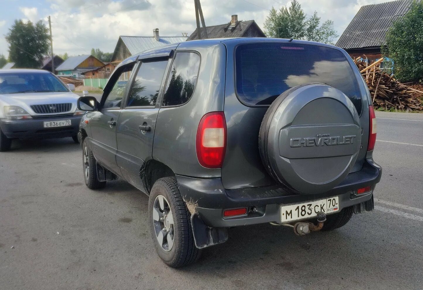 2123 2004. Chevrolet Niva 2123 опер. Chevrolet Niva 2123 винил. Chevrolet Niva 2123 наклейках. Нива 2123 автономер.