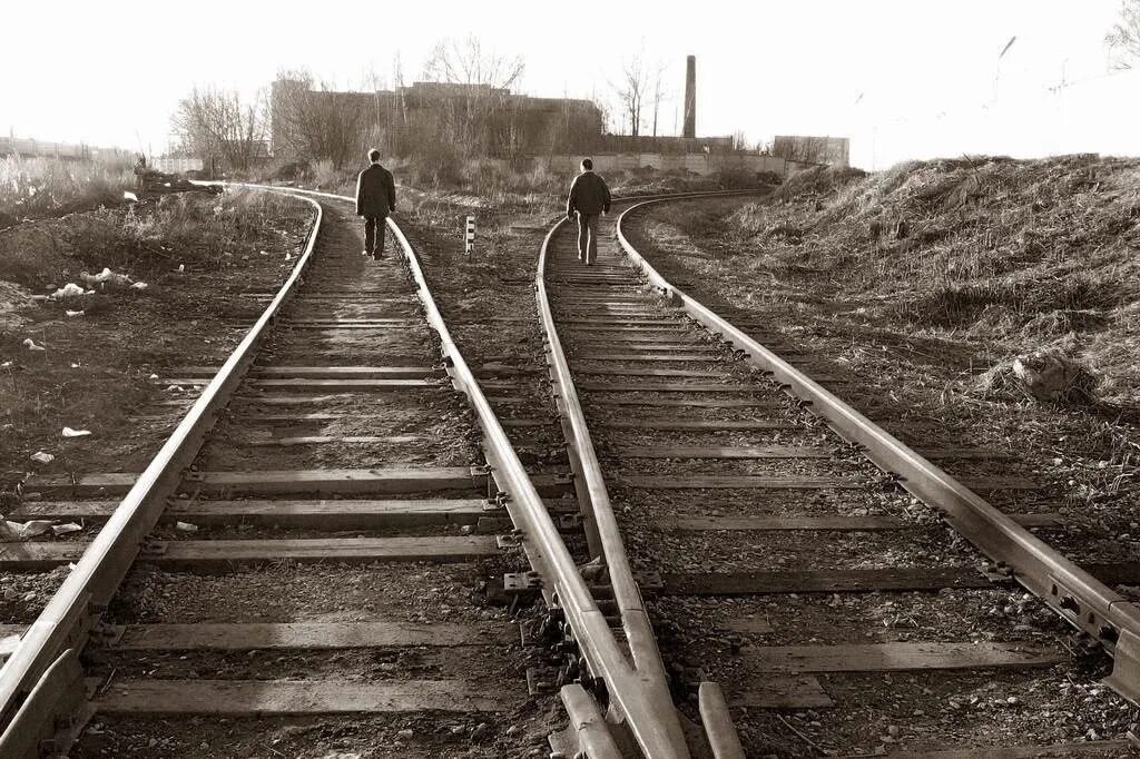 Семь путей. У нас разные пути. У нас разные дороги. Жизненные дороги. Параллельные дороги.