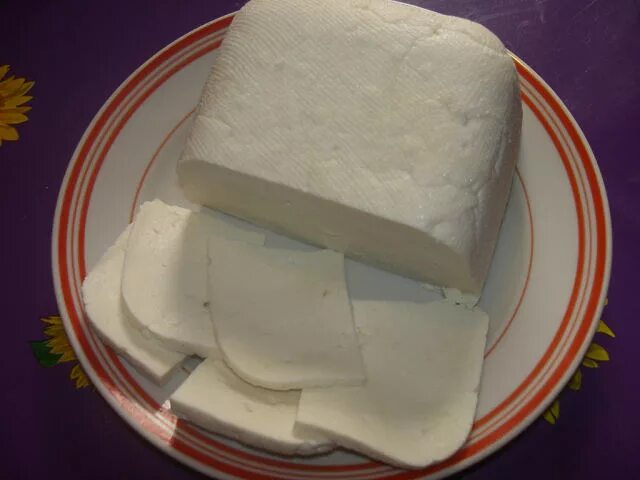 Козий сыр Дагестанский. Домашний сыр из козьего молока. Сыр домашний Дагестанский. Приготовление сыра из козьего молока.