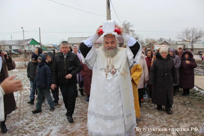 Храм Святого Богоявления село Плешаново. Церковь в Плешаново Оренбургская. Церковь Плешаново Красногвардейский район Оренбургской области. Плешаново Красногвардейского района Родник.