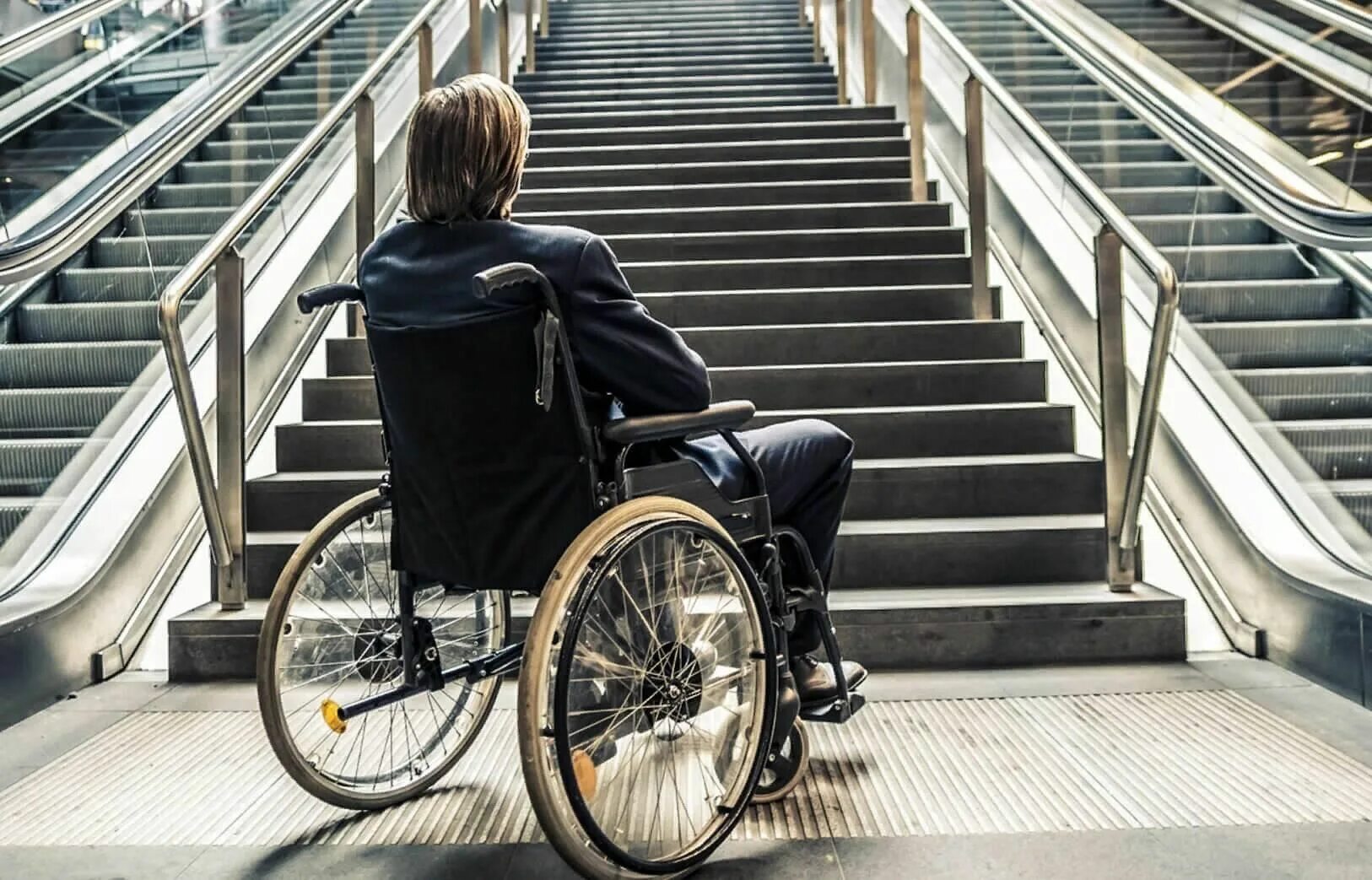 Понять доступный. Люди с ограниченными возможностями. Люди сограничеными возможностями. Люди с инвалидностью. Инвалиды люди с ограниченными возможностями.
