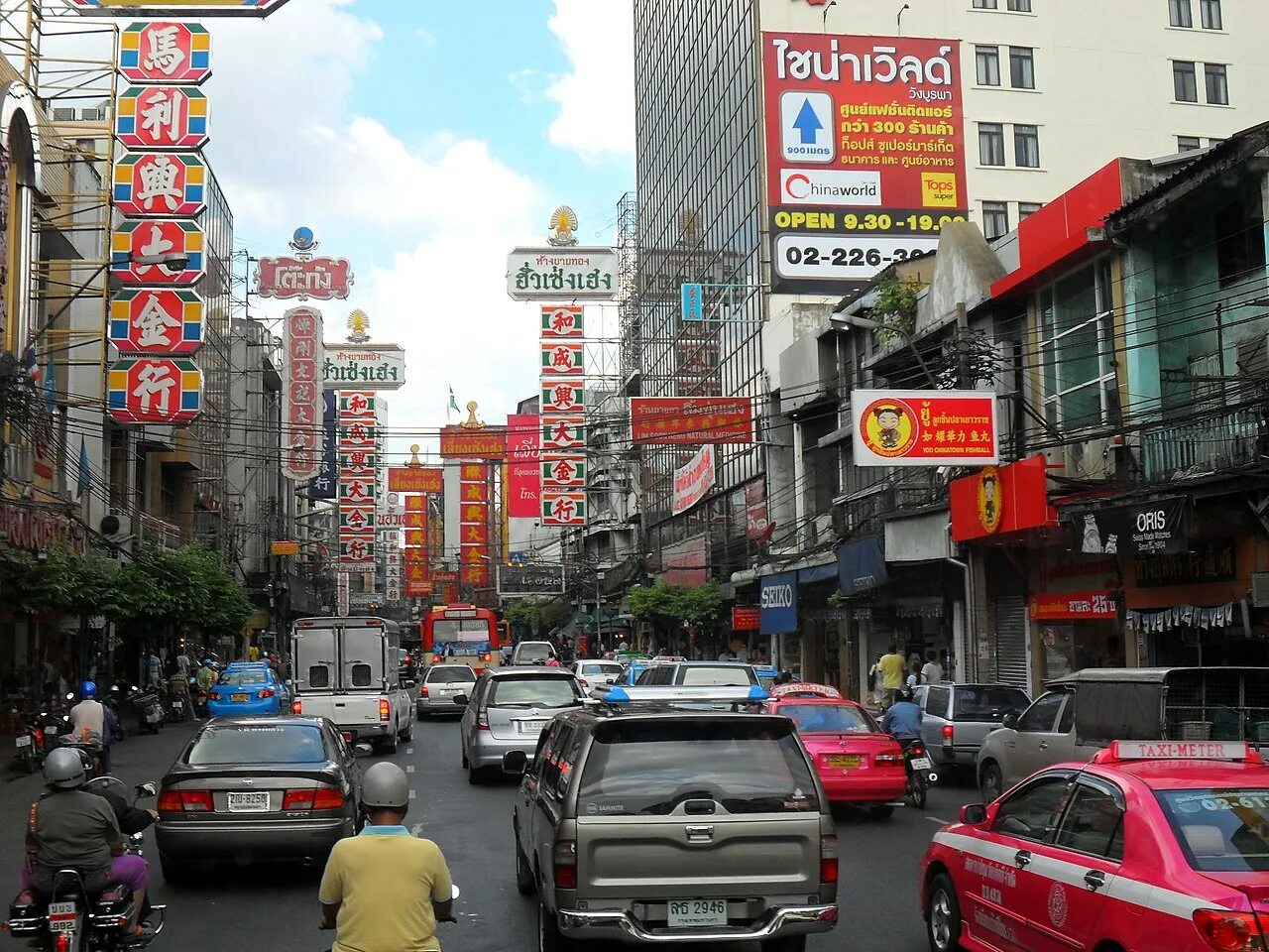 Кварталы бангкока. China Town Бангкок. Yaowarat Road, Bangkok. Японский квартал в Бангкоке. Китайский квартал Бангкок фото.