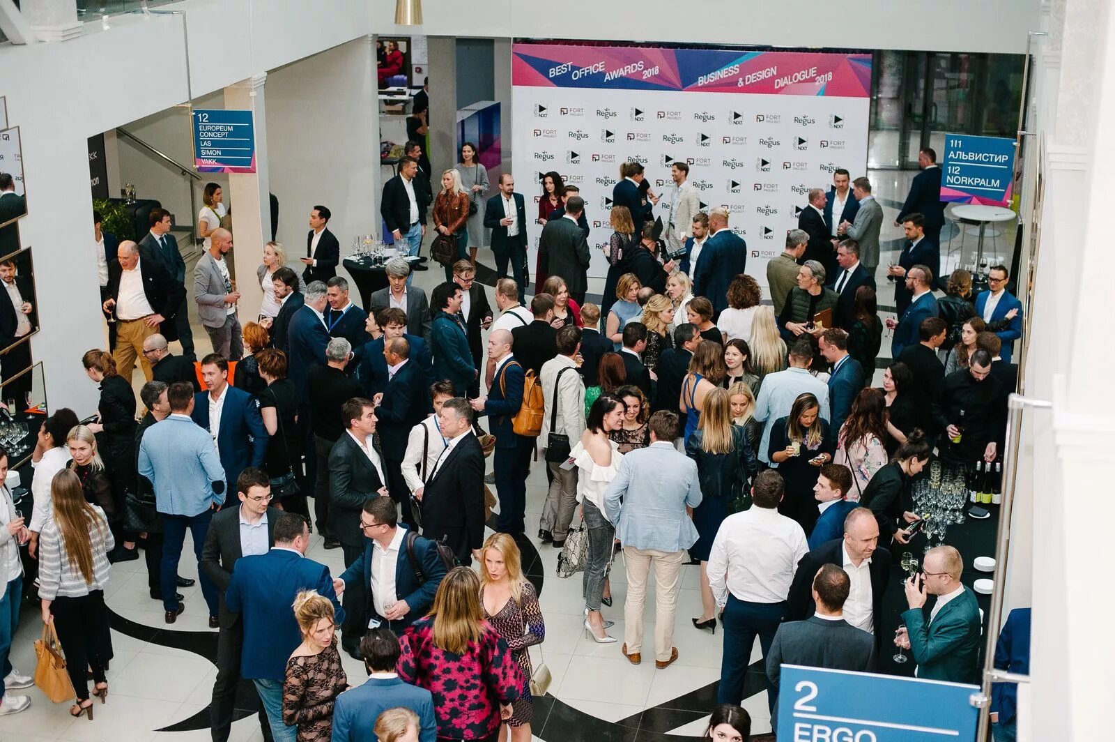 Норк палм. Ручка скоба нерж. Норк палм. Ёршик для унитаза на подставке. Норк палм.