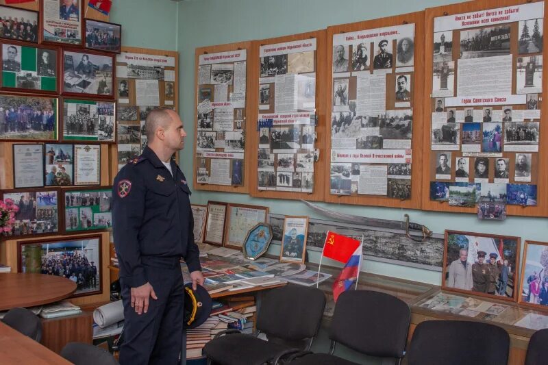 Отделы в мурманске. Мурманск, ул. Прозорова в полиции мурманска. Отдел народного искусства и ремесел мурманск. Бузулук магазин женской одежды.
