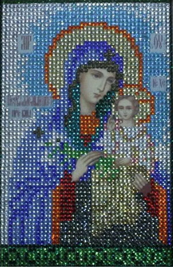 Алмазная вышивка иконы. Картины иконы. Икона владимирская богоматерь алмазная мозаика. Алмазная мозаика казанская икона божией матери. Иконки алмазные мозаика.
