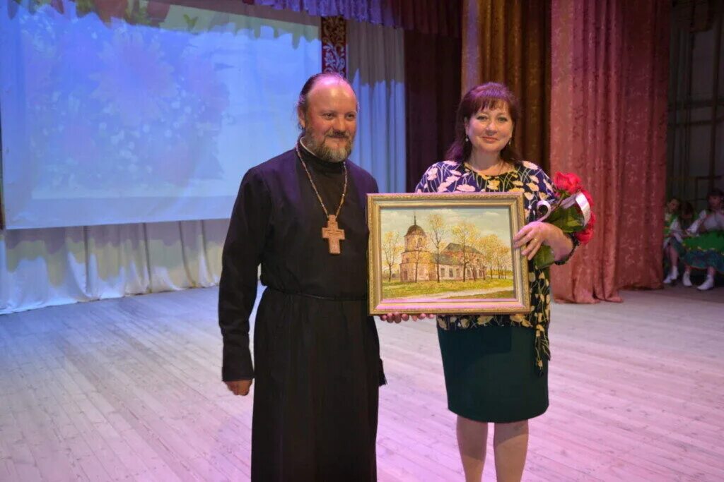 Церковь жен мироносиц пасха баку. Церковь жен мироносиц пасха баку. День благочиния. Освящение свечей на сретение. Башкатов жена в храме.
