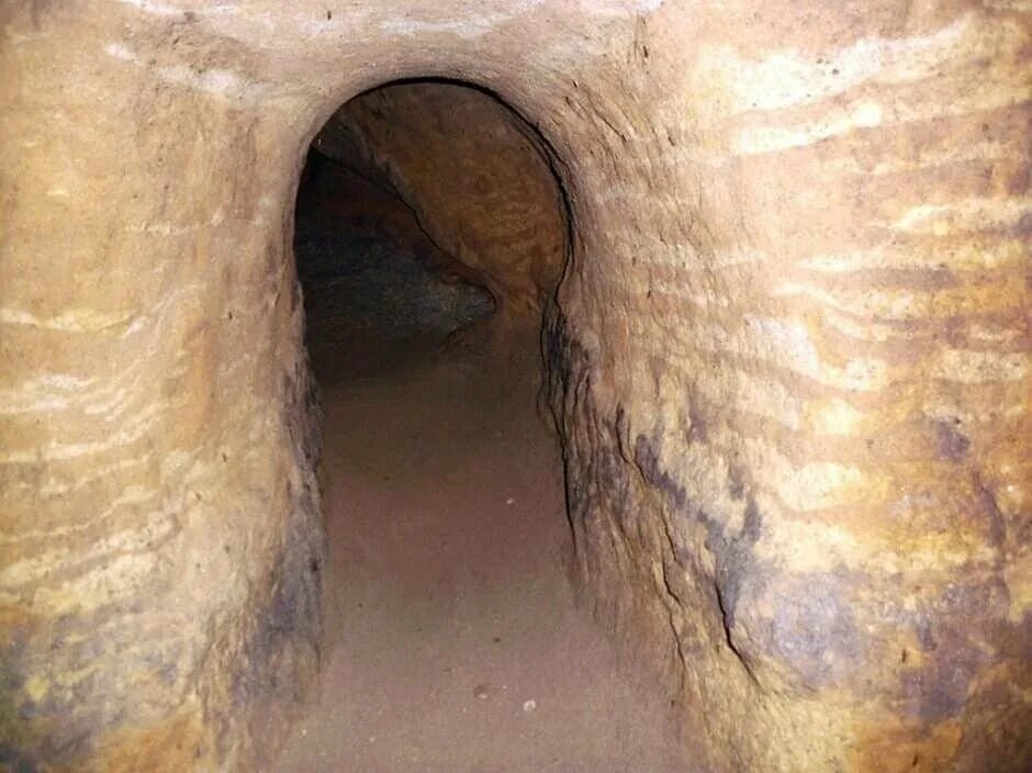 5 км под землей. Туннели под землей. Древние подземные ходы. Древние тоннели. Подземный тоннель.