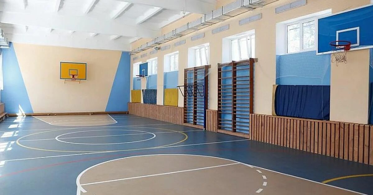 Ремонт спортзала в школе. Спортивный зал в школе. Спортзал в школе. Спортивный зал в школе. Школьный зал.
