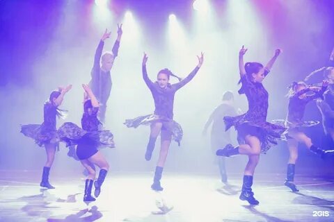 Dancing 10