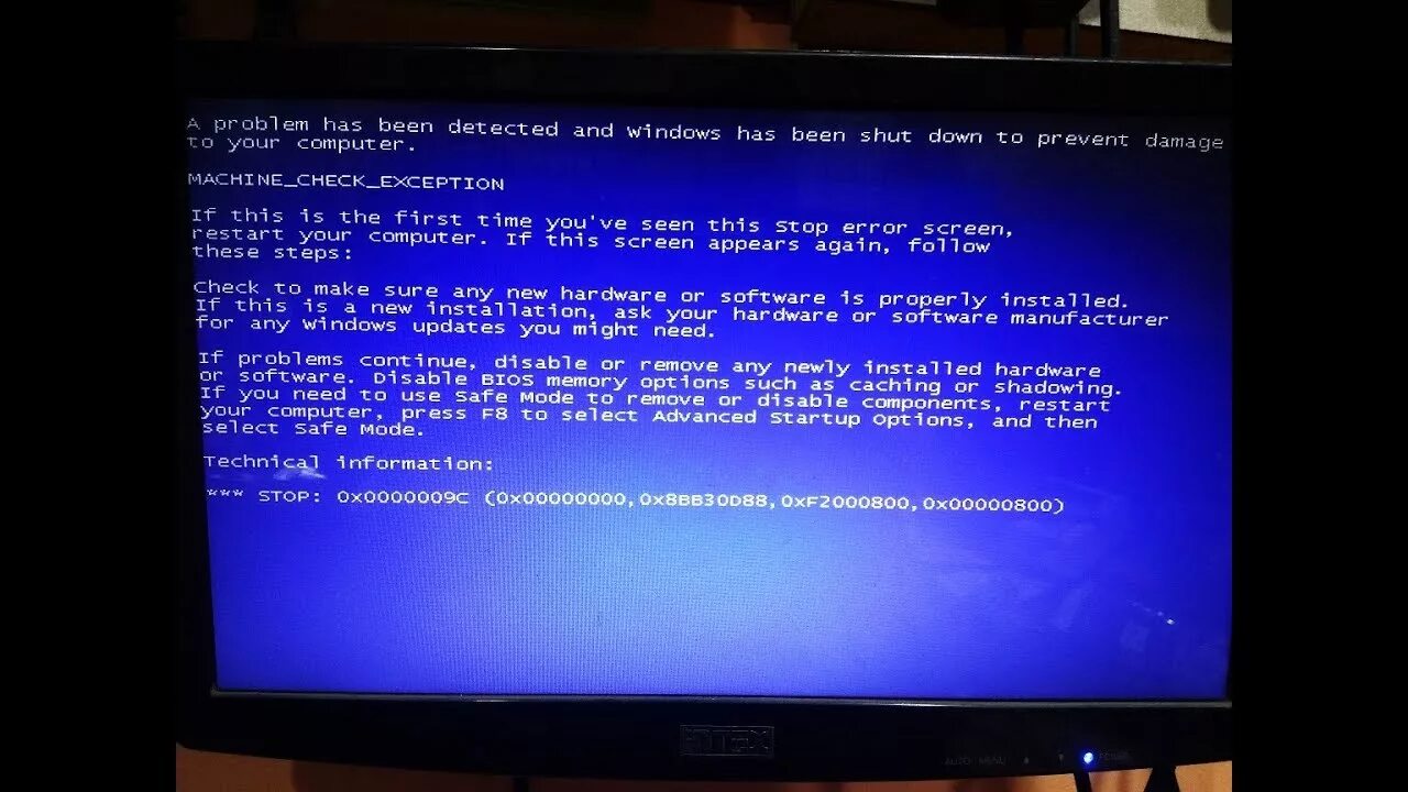 Select safe mode. Краш ПК синий экран. Все экраны сбоя на виндовс. Краш компьютера Windows 10 ошибка. Blue Screen Evolution.