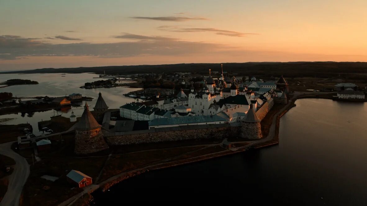 святой архипелаг фильм 2023. соловецкий монастырь. святой архипелаг где снимали. святой архипелаг фильм дебижев. соловки преображенский собор.