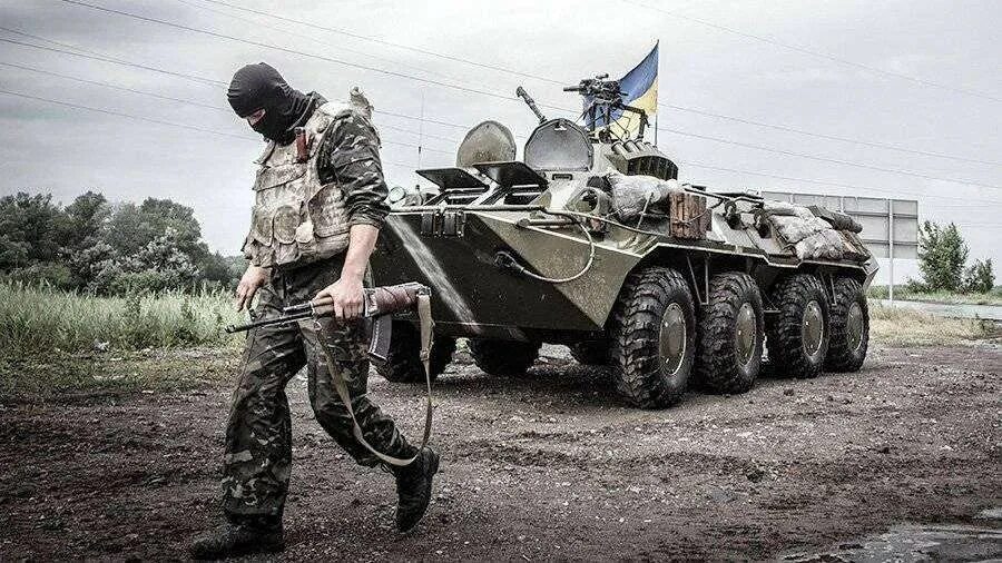 Лнр днр не боится бтр. Бтр 80 ополченцев донбасса.