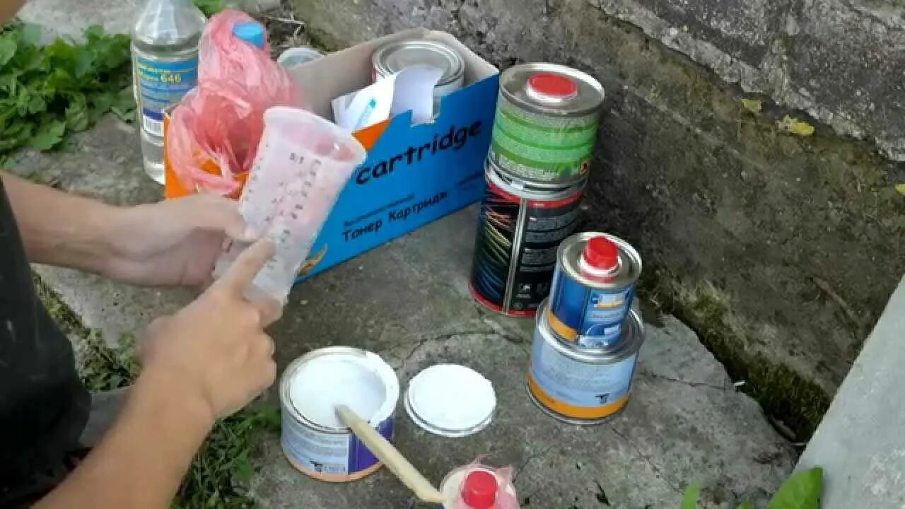 Как разбавить краску для авто. Разбавление грунта для покраски авто. разбавляем краску 2к отвердителем. грунтовка разведенная. как разбавляется грунт для покраски.