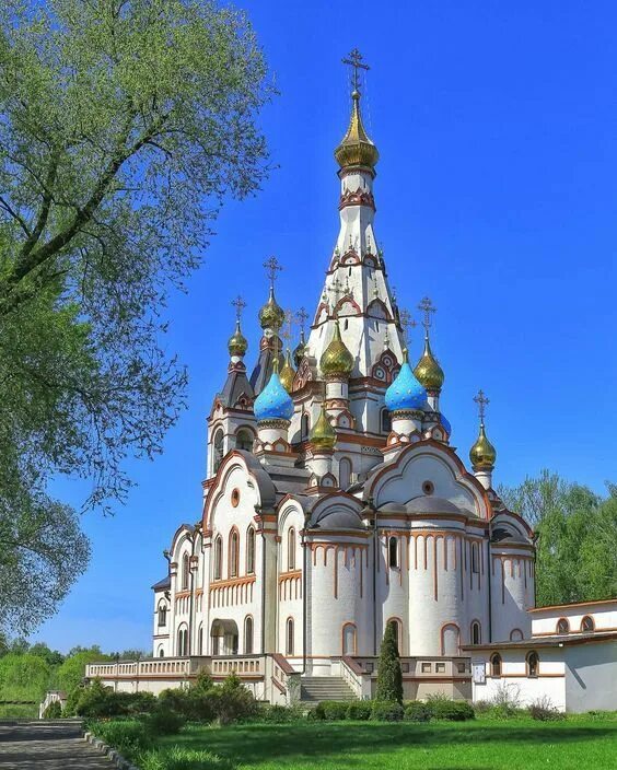 Долгопрудный церкви фото Фото: Церковь Казанской Иконы Божьей Матери в Долгопрудном.. не Roman M... Город